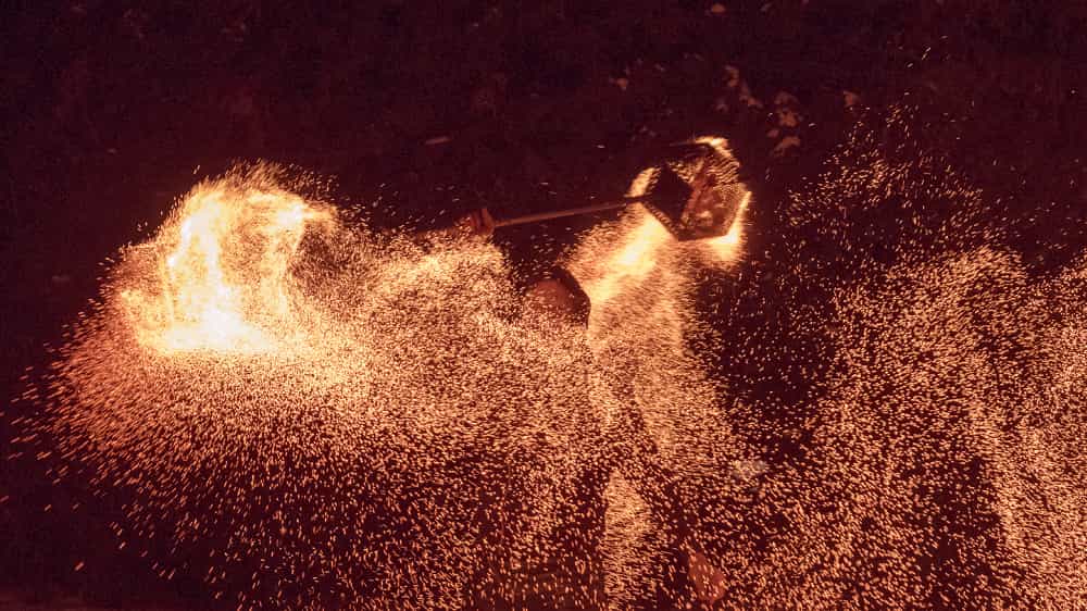 Wunderschöne Hochzeitsfeuershow als Hochzeitsgeschenk
