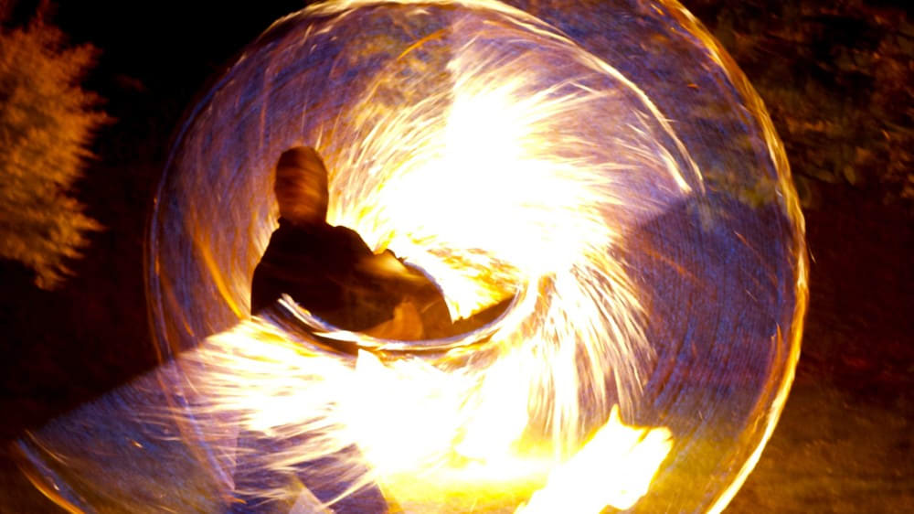 Wunderschöne Hochzeitsfeuershow als Hochzeitsgeschenk